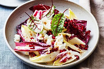 Roodlofsalade met geitenkaas